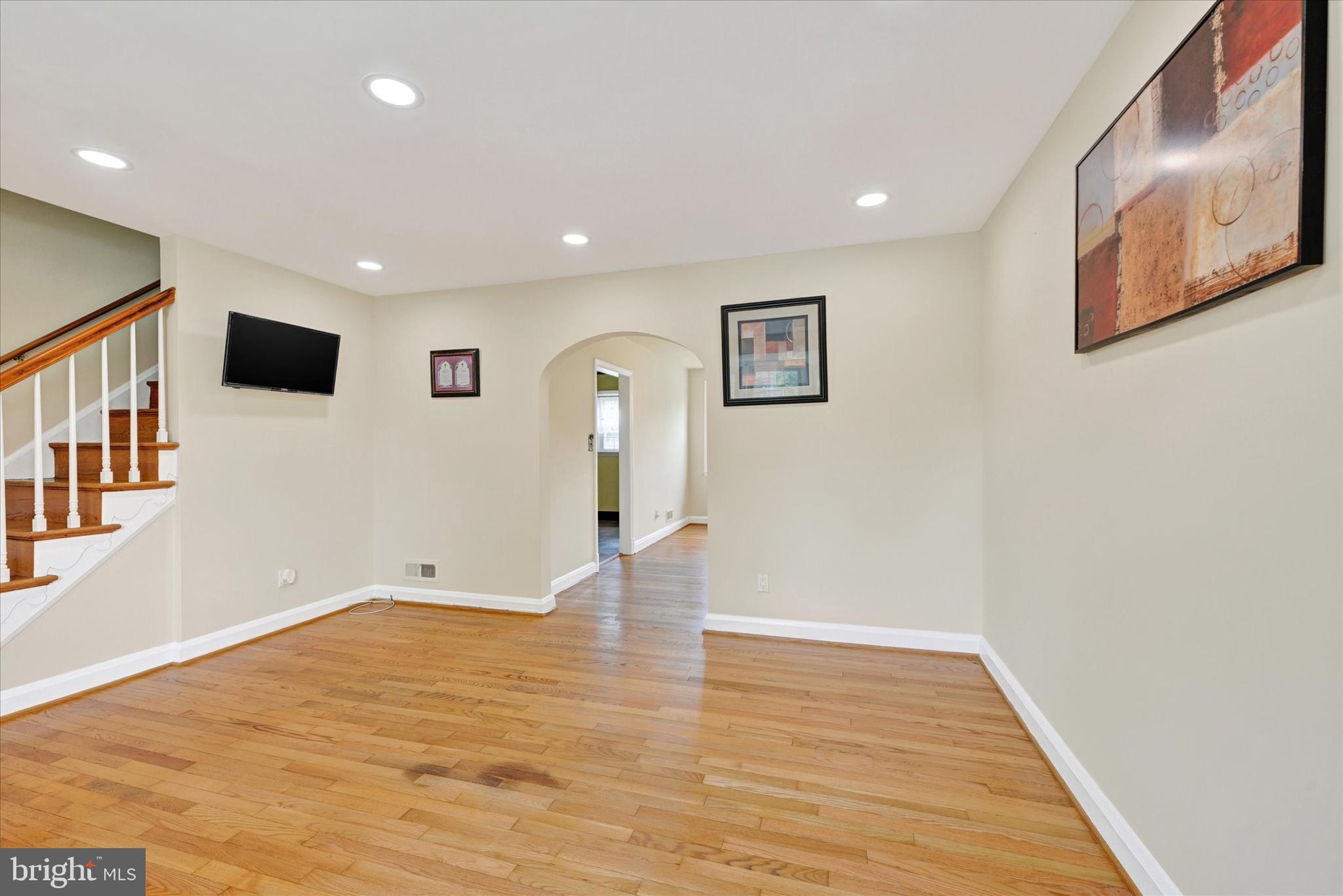 KNETTISHALL - Residential