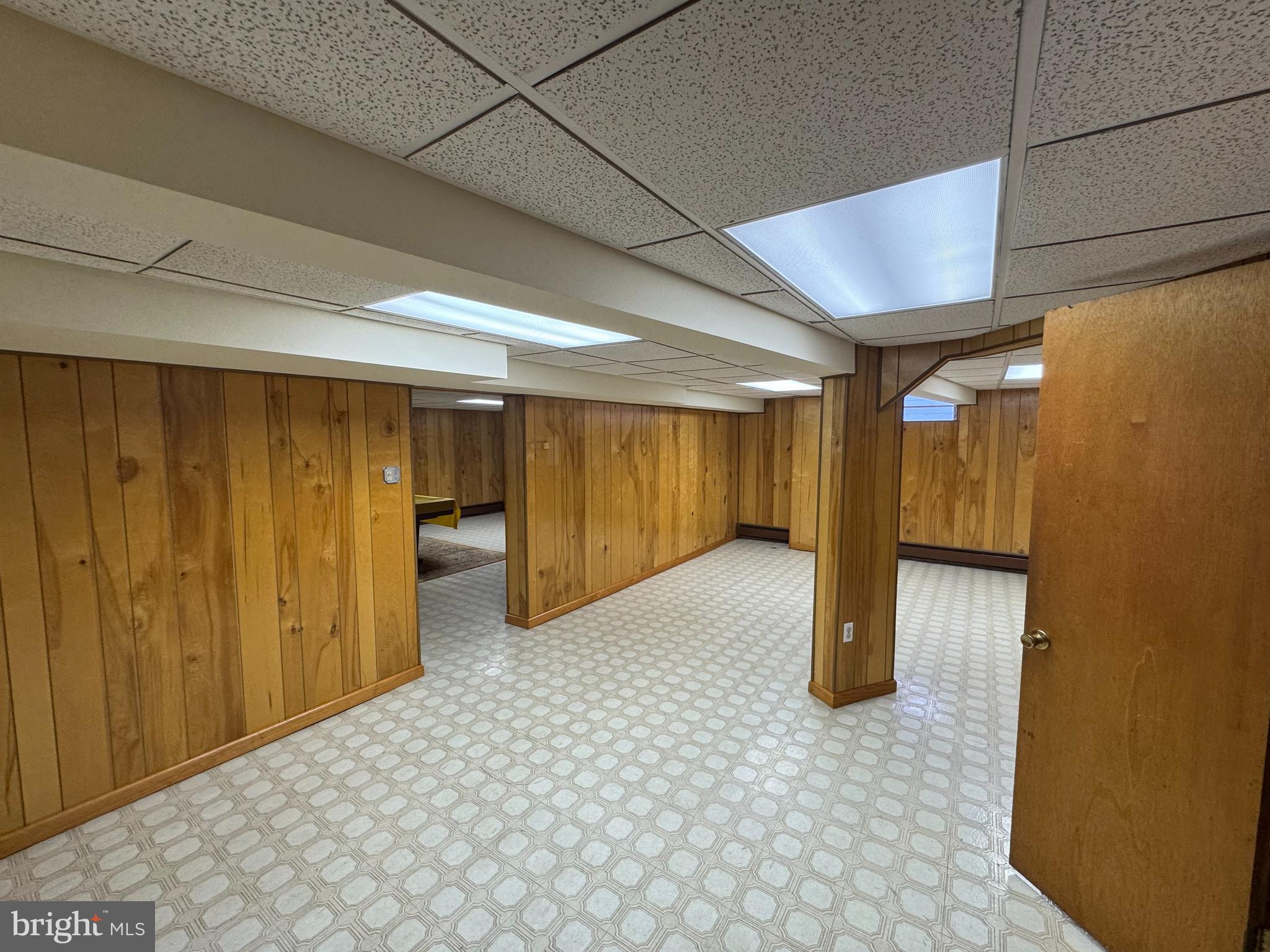 FORT WASHINGTON - Residential Lease