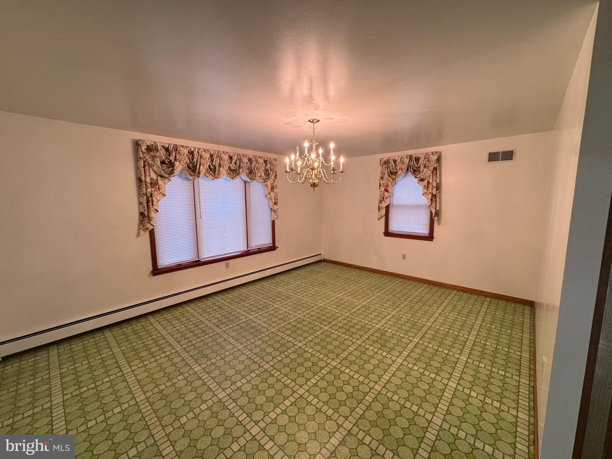 FORT WASHINGTON - Residential Lease