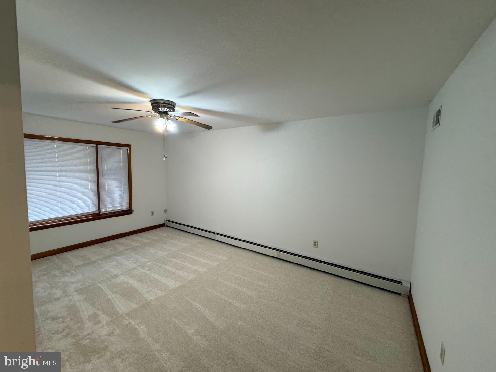 FORT WASHINGTON - Residential Lease