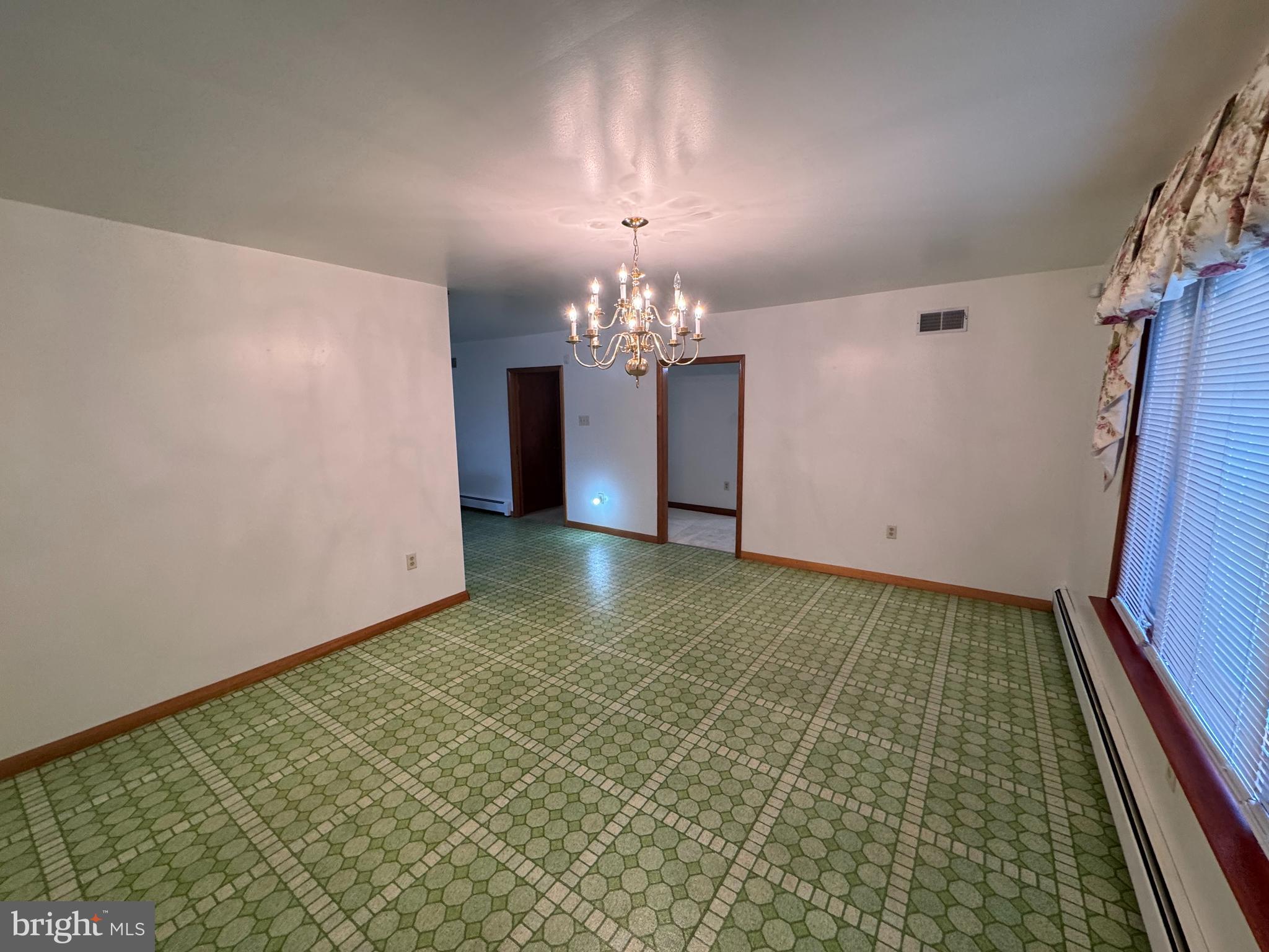 FORT WASHINGTON - Residential Lease