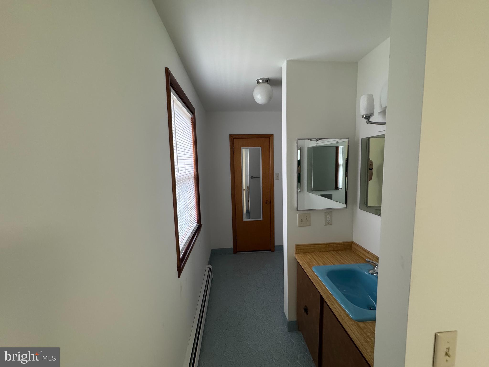 FORT WASHINGTON - Residential Lease