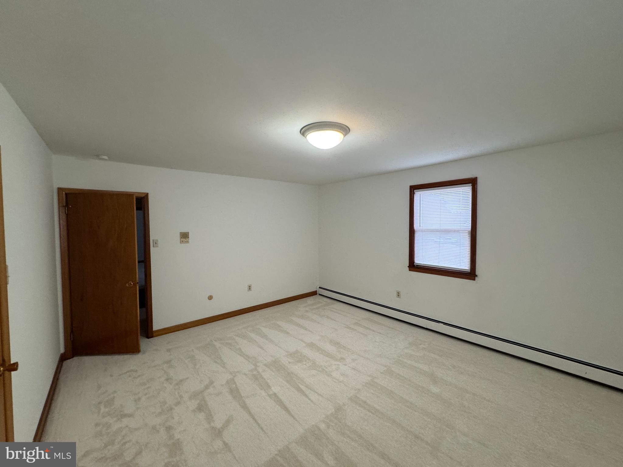 FORT WASHINGTON - Residential Lease