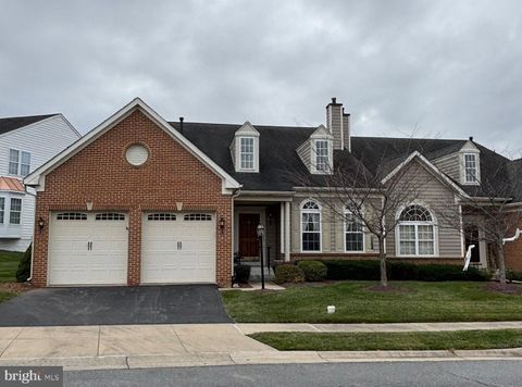 10611 VICTORIAN AVENUE 51 NEW MARKET MD 21774