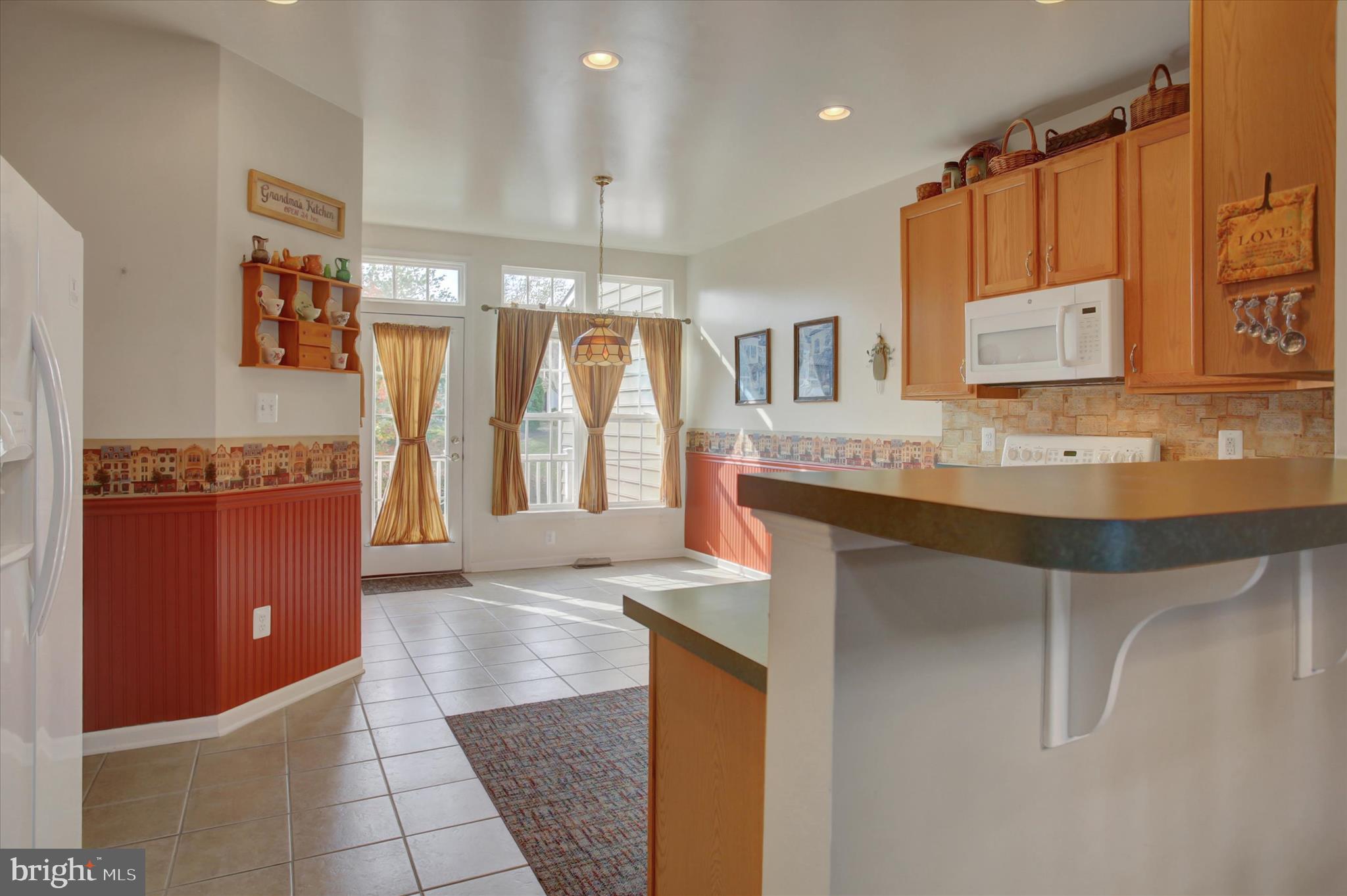 SIGNATURE CLUB AT GREENVIEW - Residential