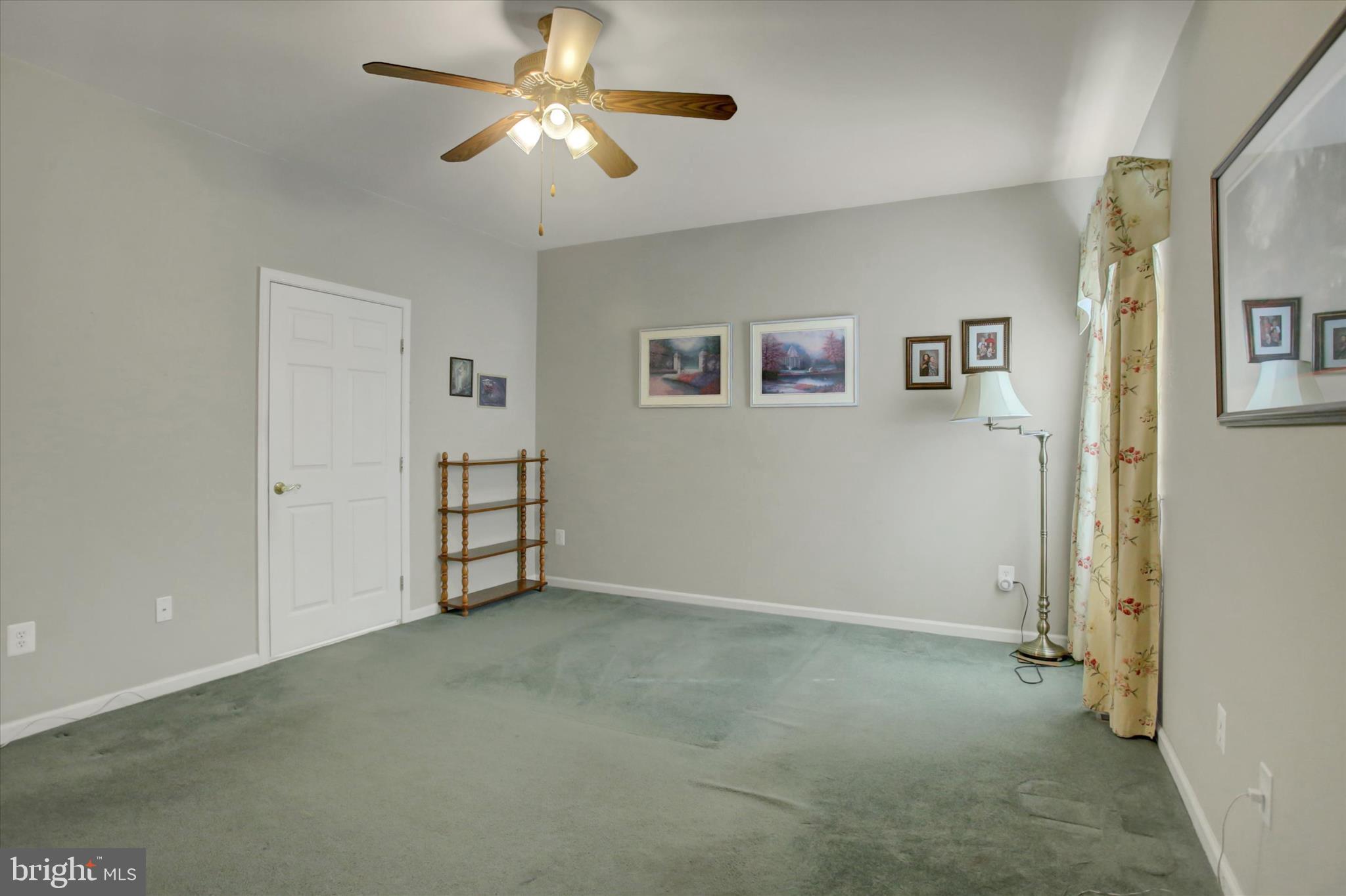 SIGNATURE CLUB AT GREENVIEW - Residential