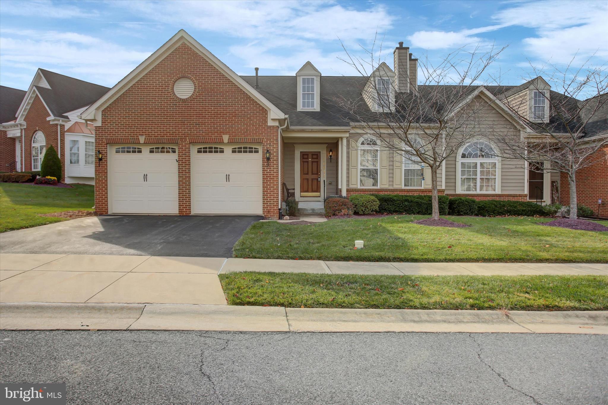 SIGNATURE CLUB AT GREENVIEW - Residential