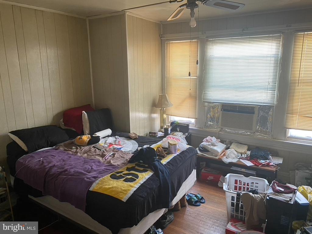 WEST PHILADELPHIA - Residential