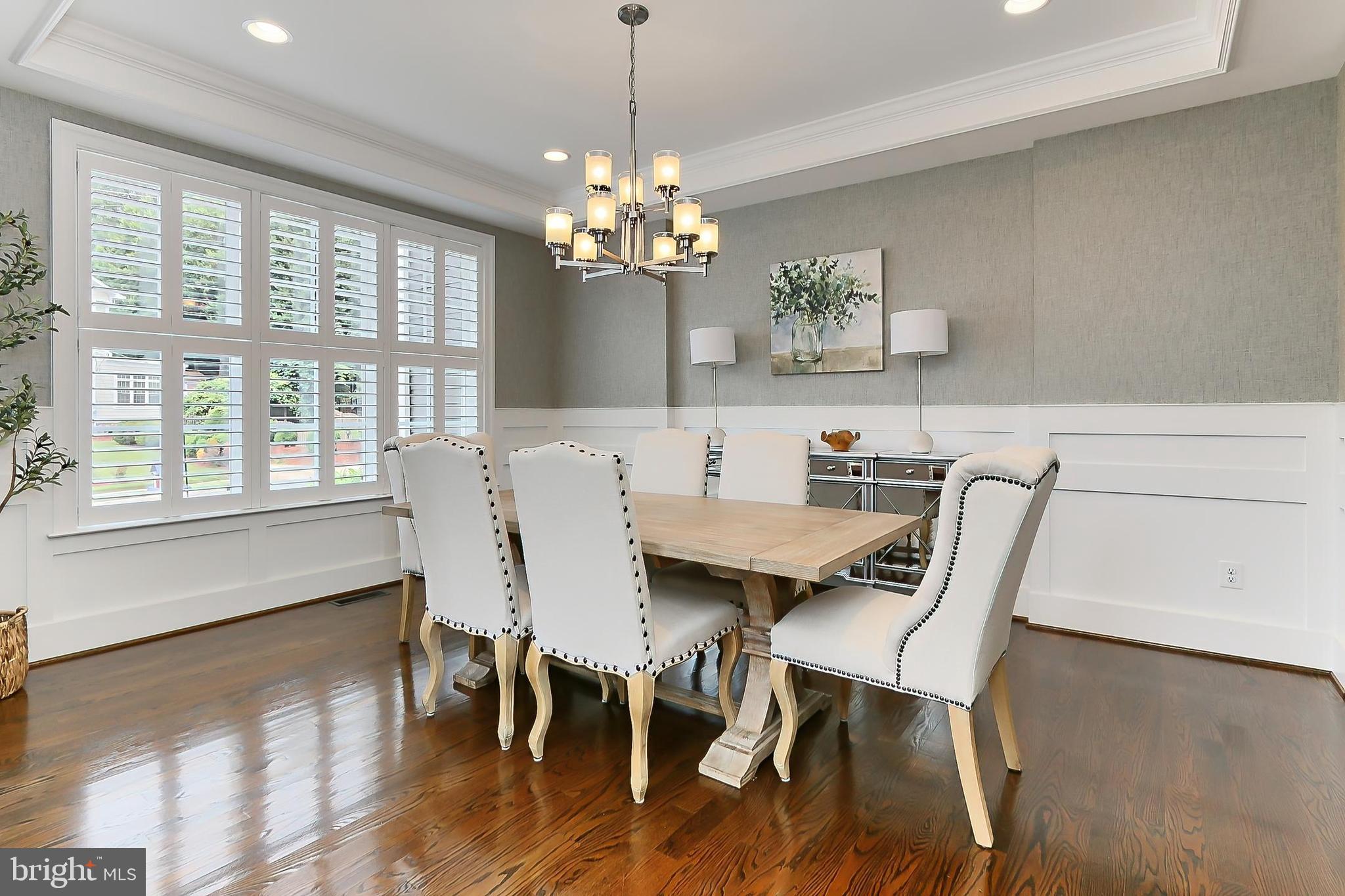 VIENNA WOODS - Residential