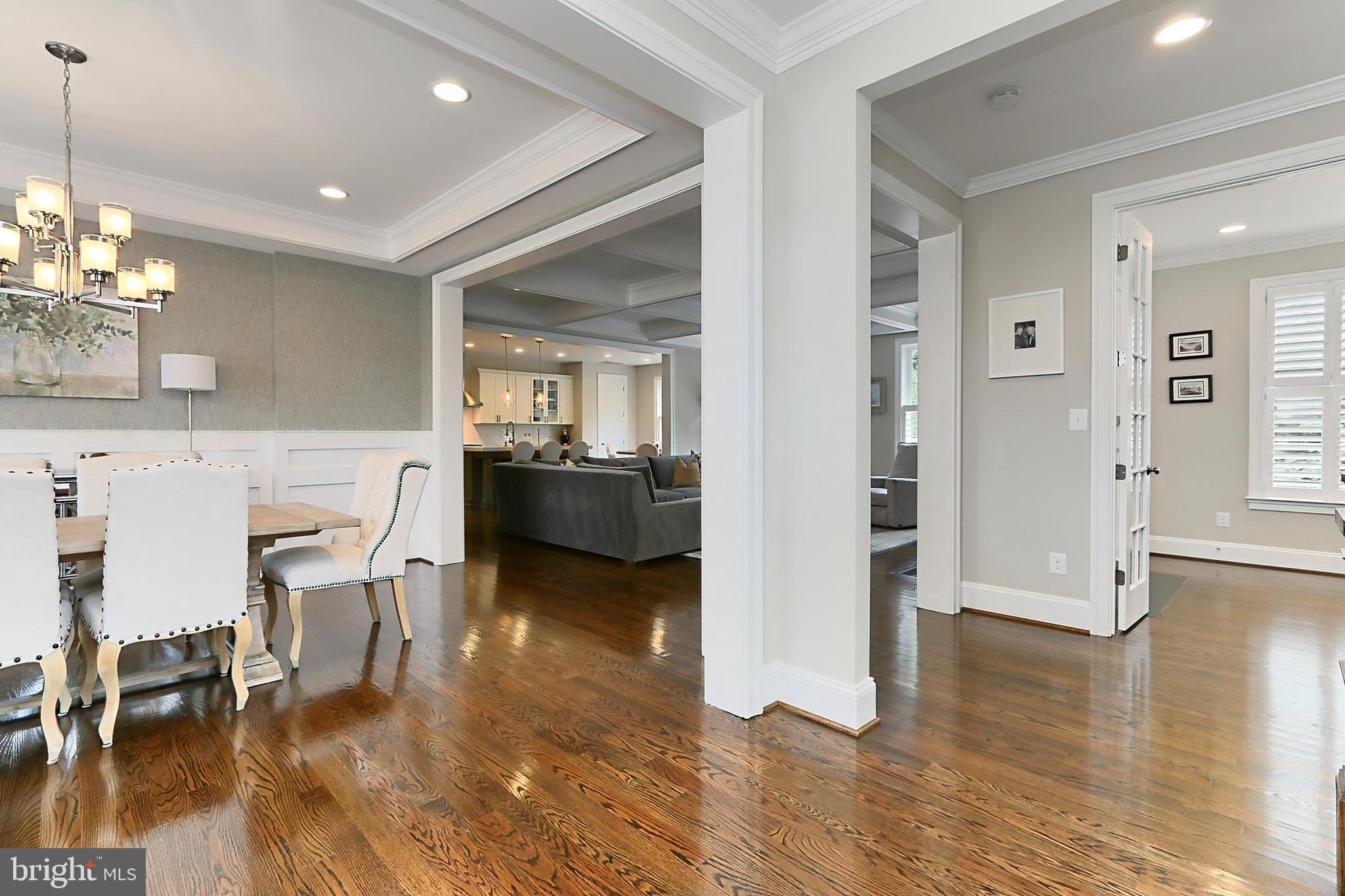 VIENNA WOODS - Residential