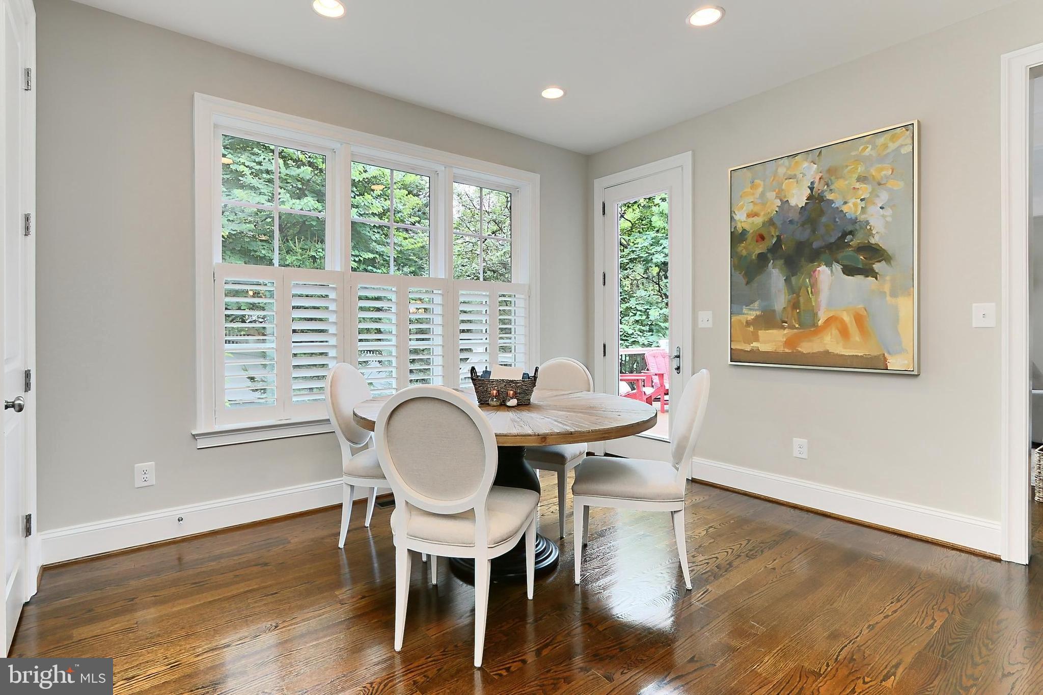 VIENNA WOODS - Residential