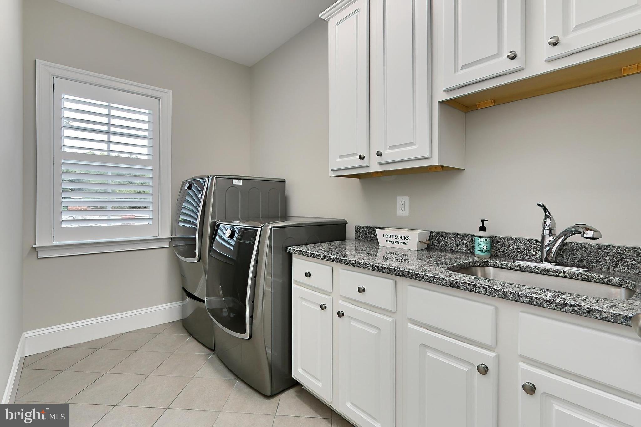 VIENNA WOODS - Residential