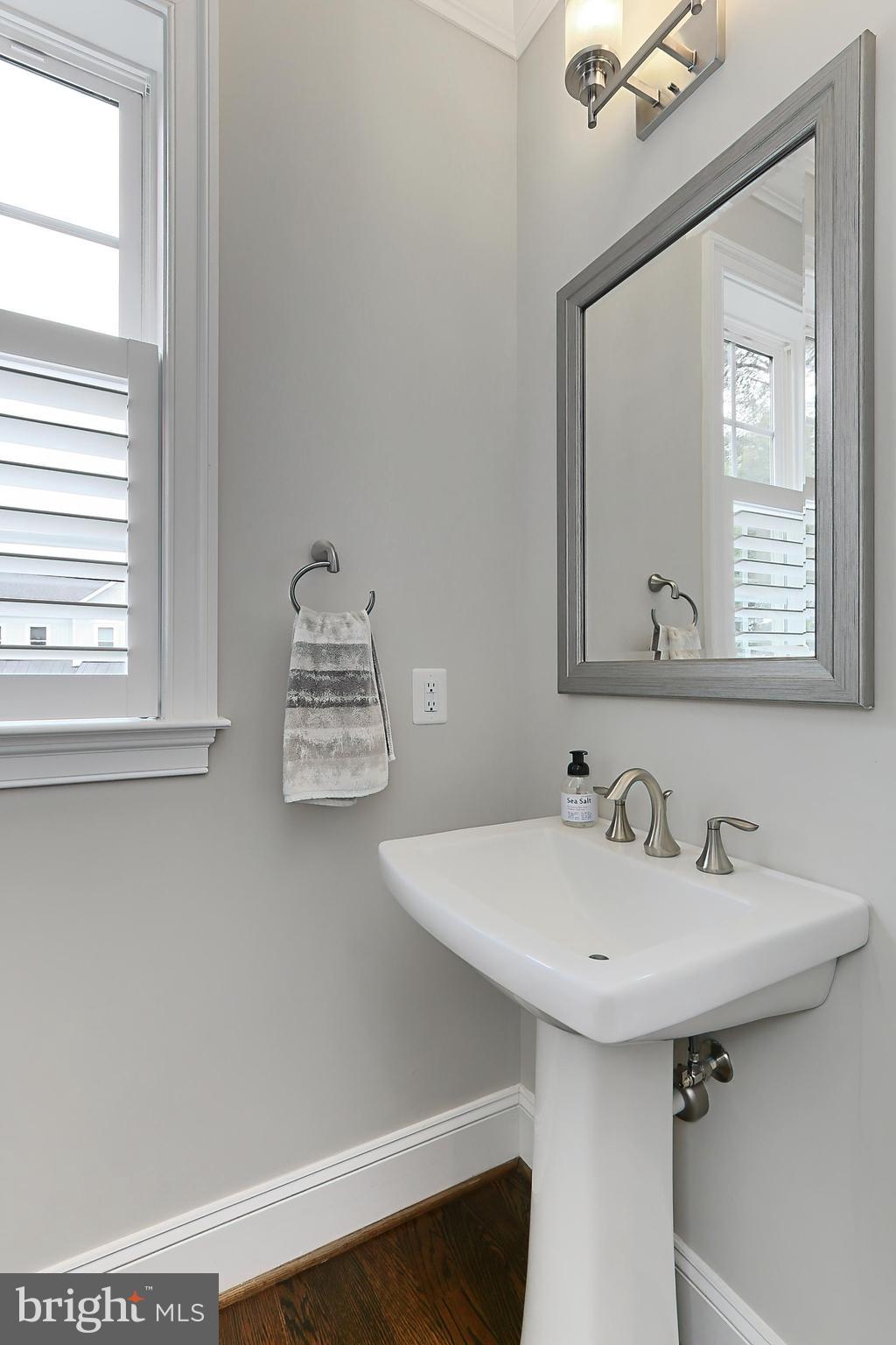 VIENNA WOODS - Residential