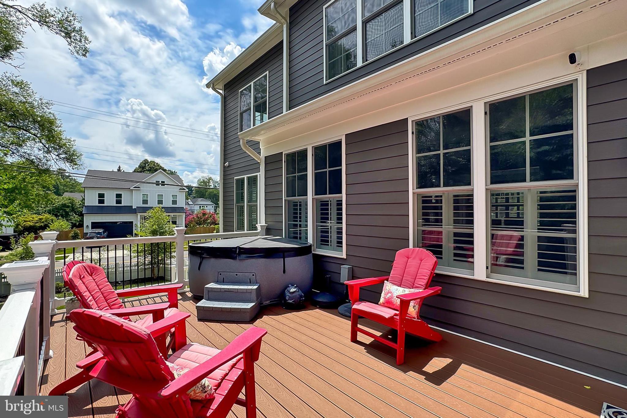 VIENNA WOODS - Residential