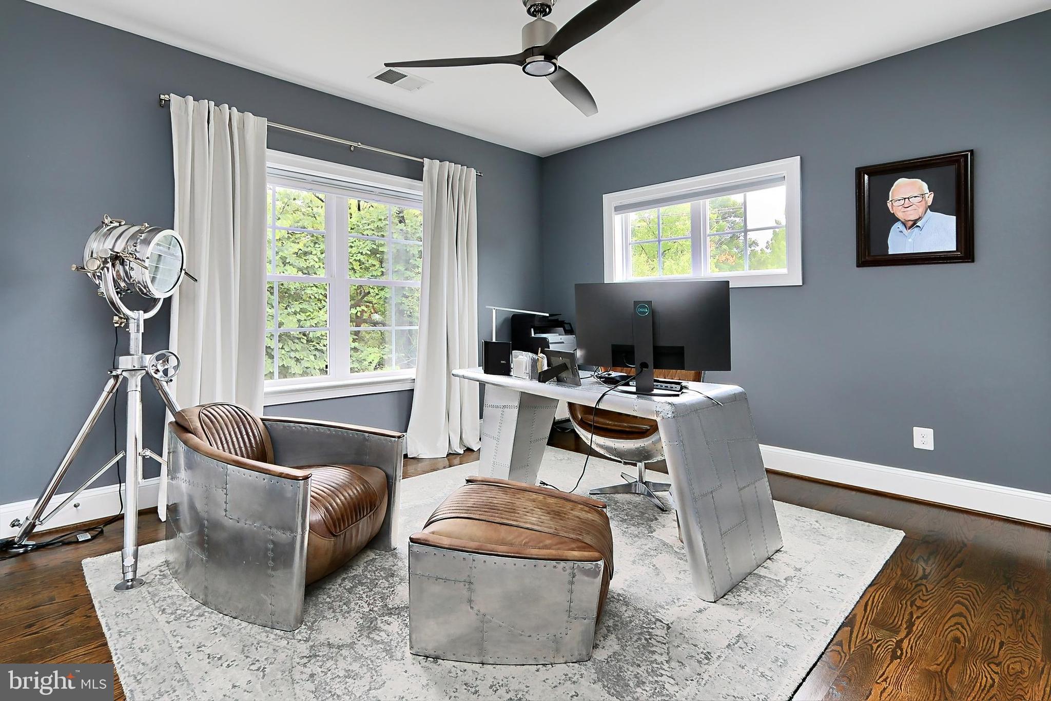 VIENNA WOODS - Residential