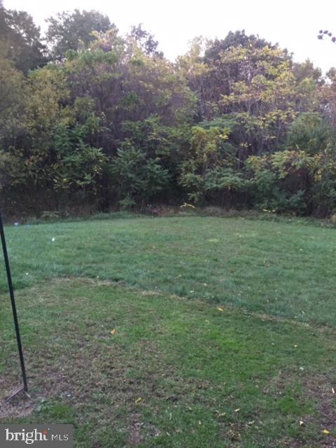 ASH HOLLOW ESTATES - Residential Lease