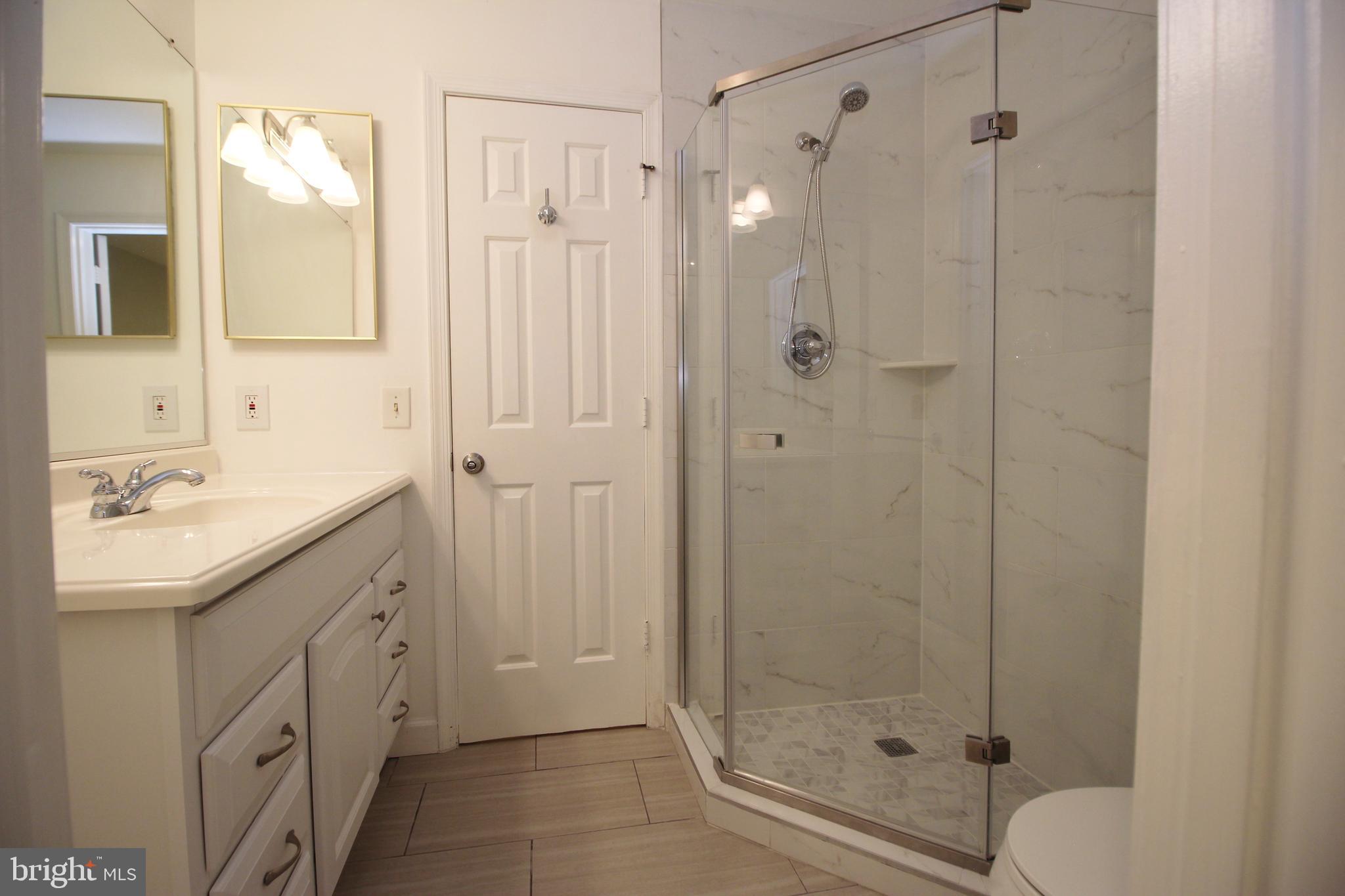 BRISTOL HOUSE - Residential Lease