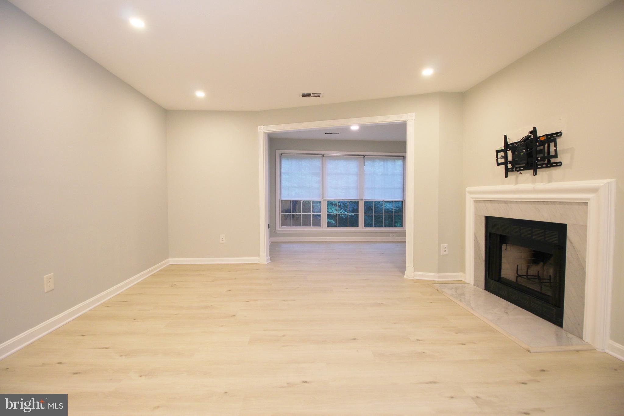 BRISTOL HOUSE - Residential Lease