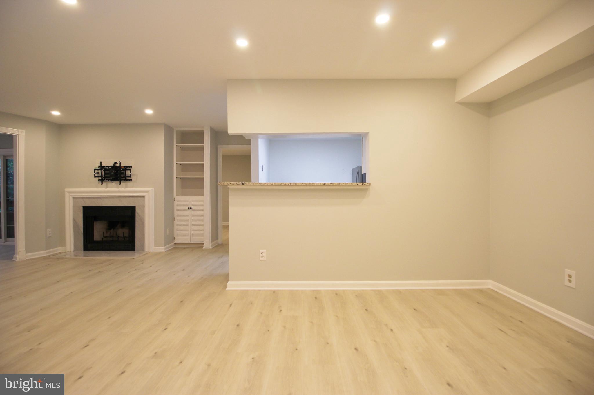 BRISTOL HOUSE - Residential Lease