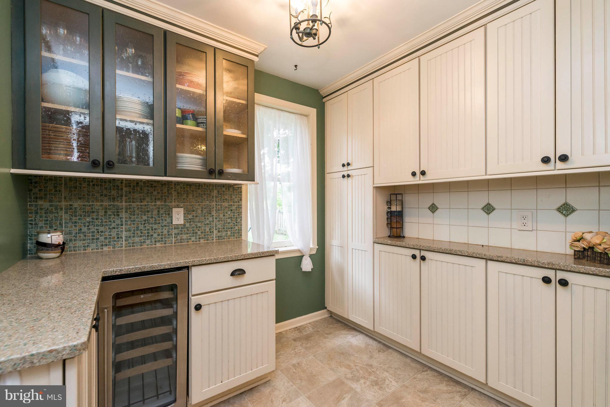 ROLAND PARK - Residential