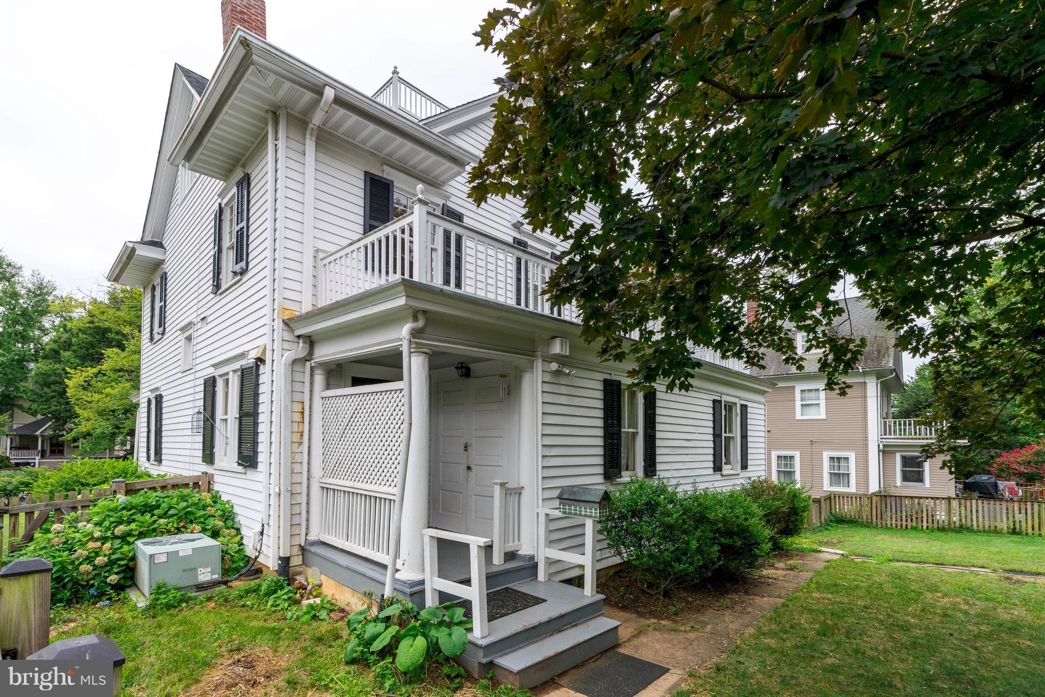 ROLAND PARK - Residential