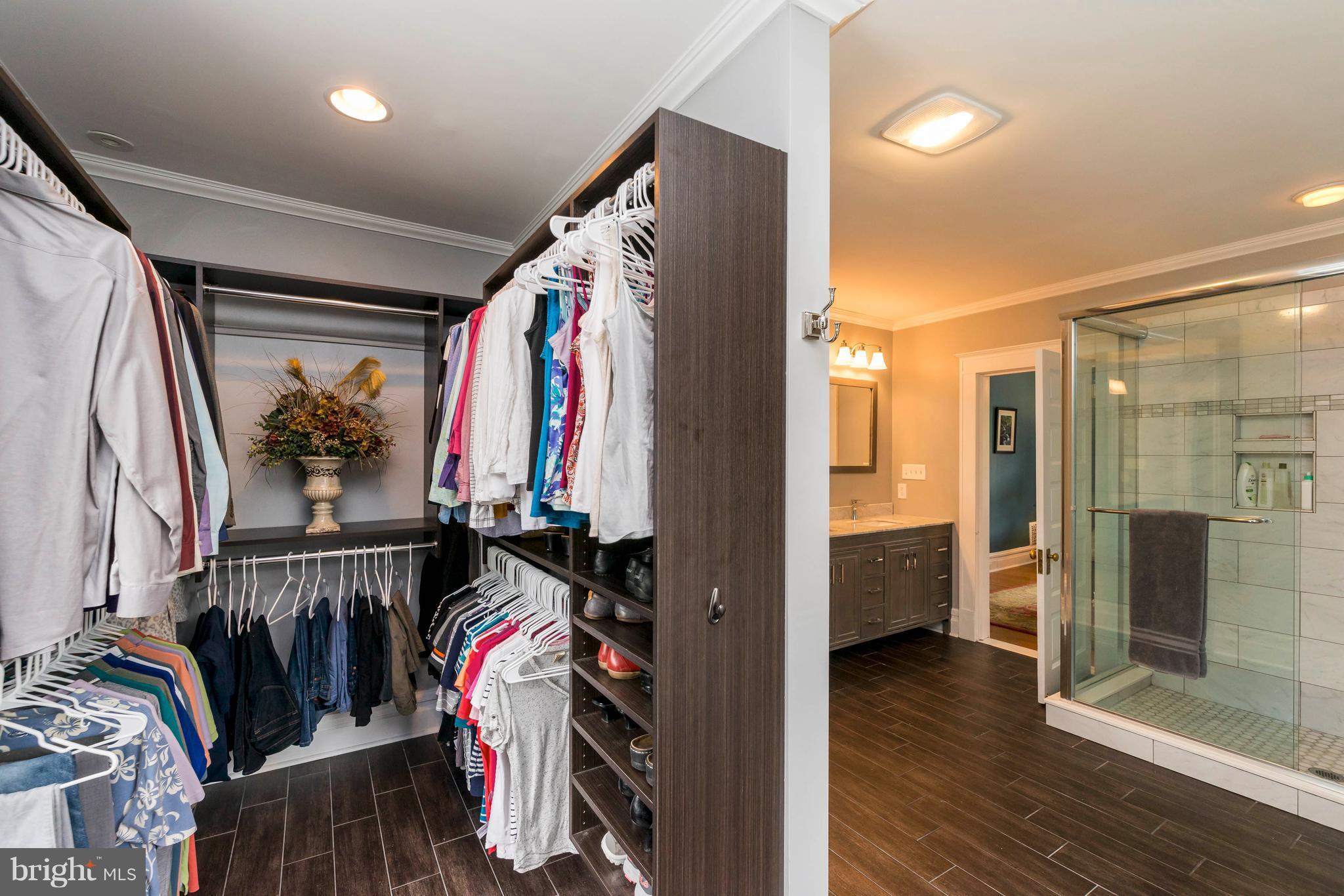 ROLAND PARK - Residential