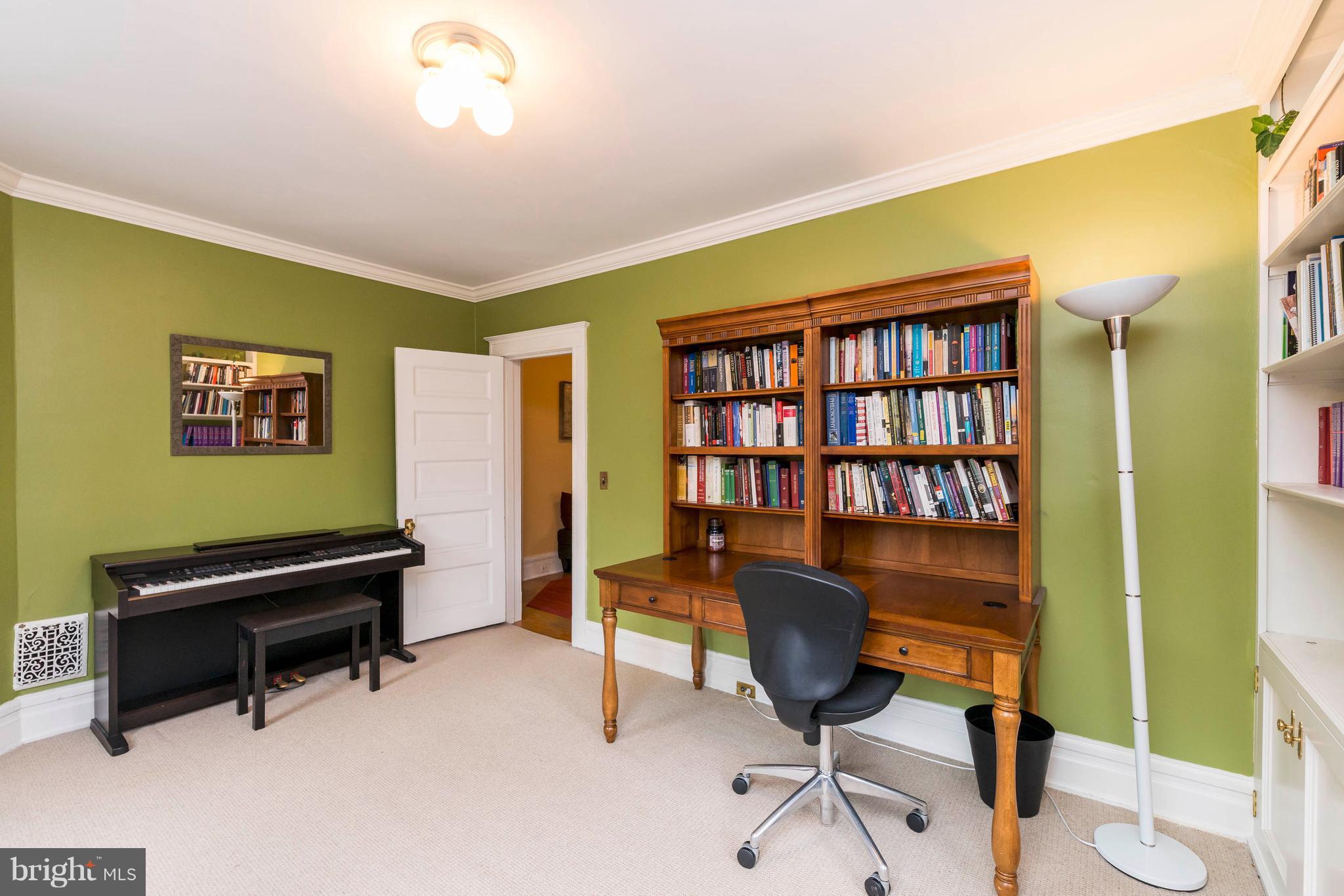 ROLAND PARK - Residential