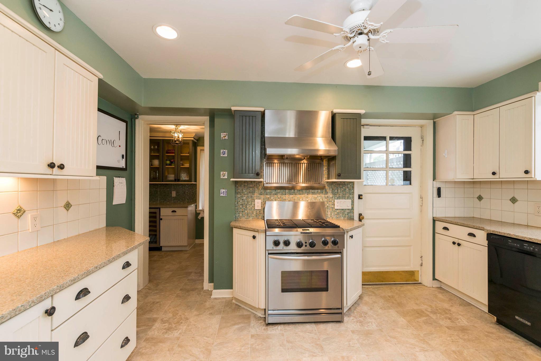 ROLAND PARK - Residential