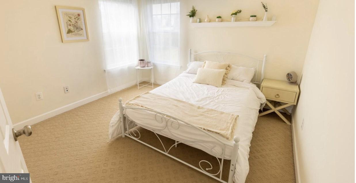 VILLAGES OF URBANA - Residential Lease