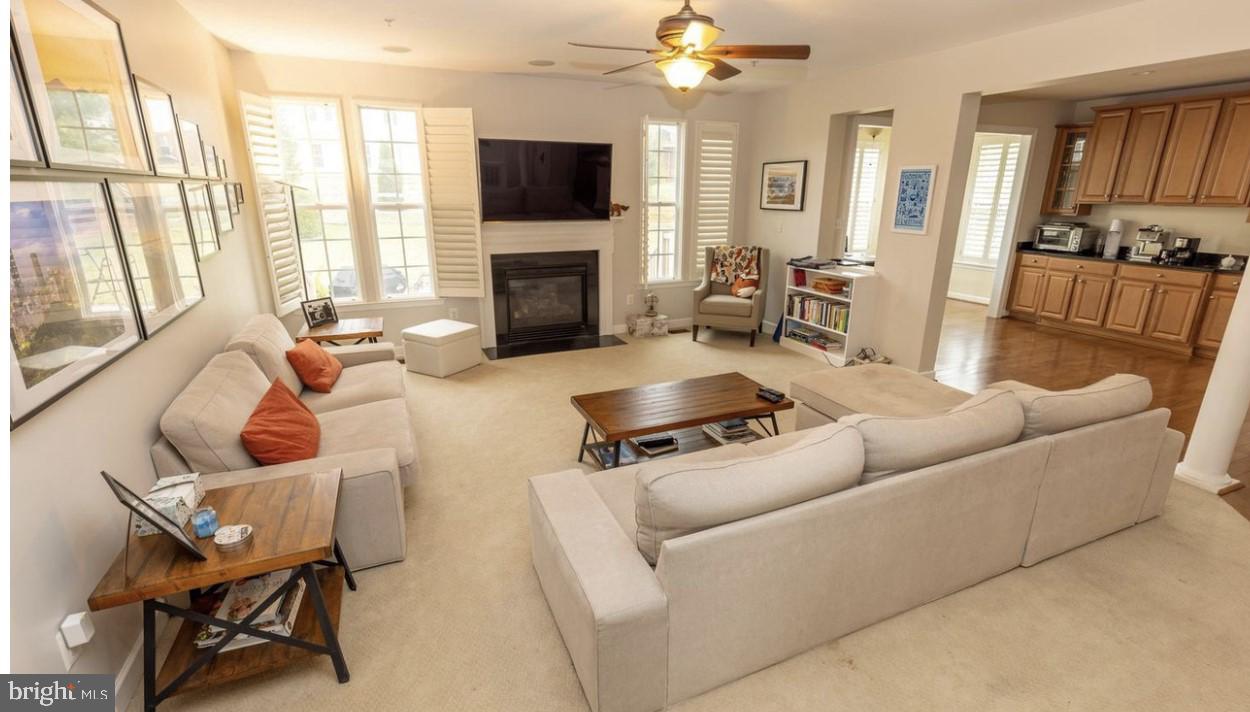 VILLAGES OF URBANA - Residential Lease