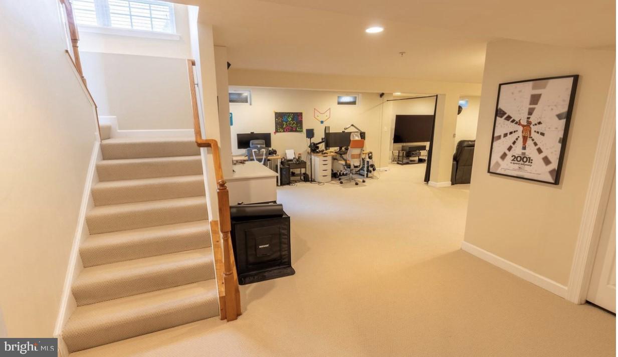 VILLAGES OF URBANA - Residential Lease