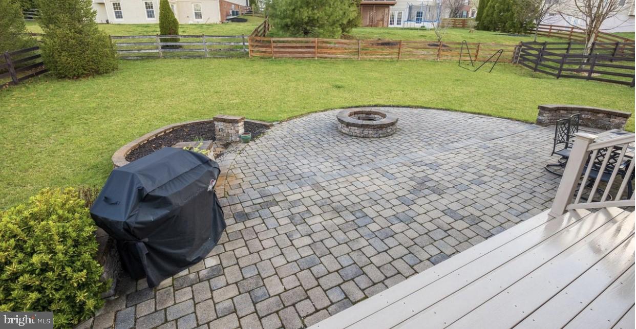 VILLAGES OF URBANA - Residential Lease