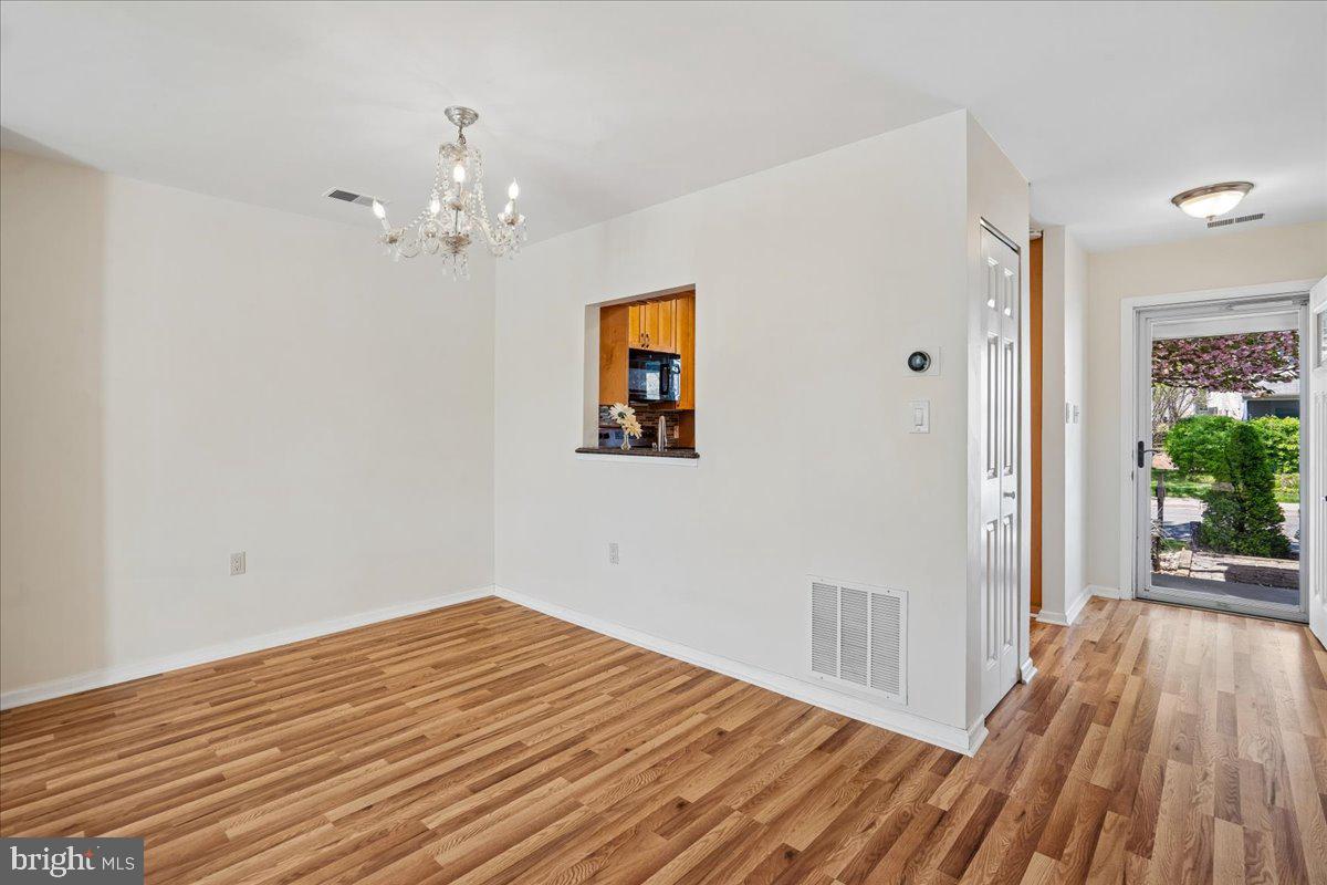 CHURCHILL TOWN SECTOR - Residential