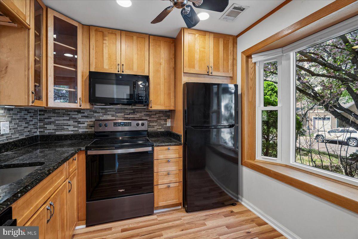 CHURCHILL TOWN SECTOR - Residential