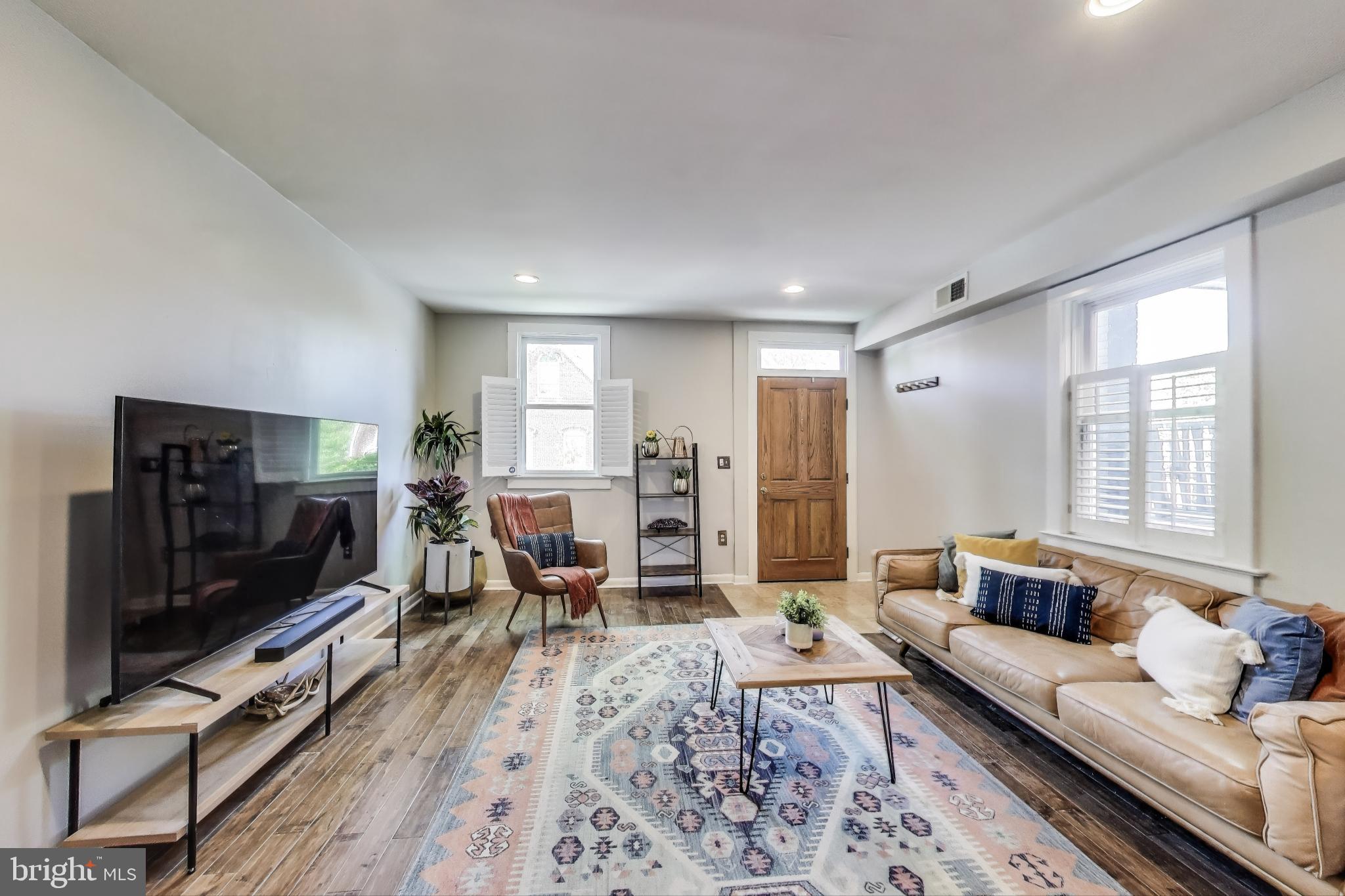 317 N ALFRED STREET