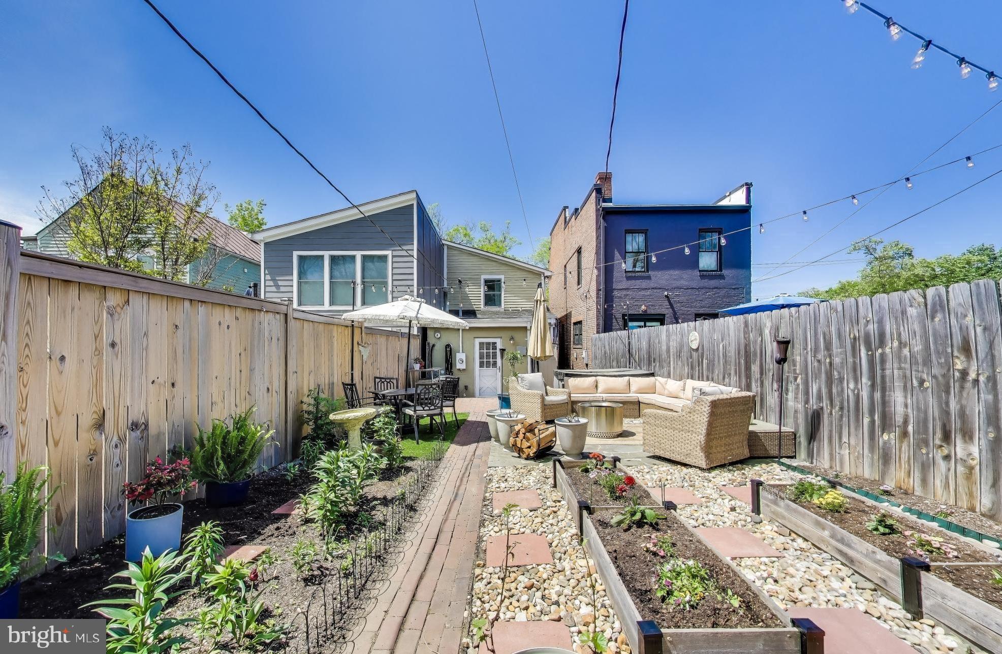 PARKER GRAY - Residential