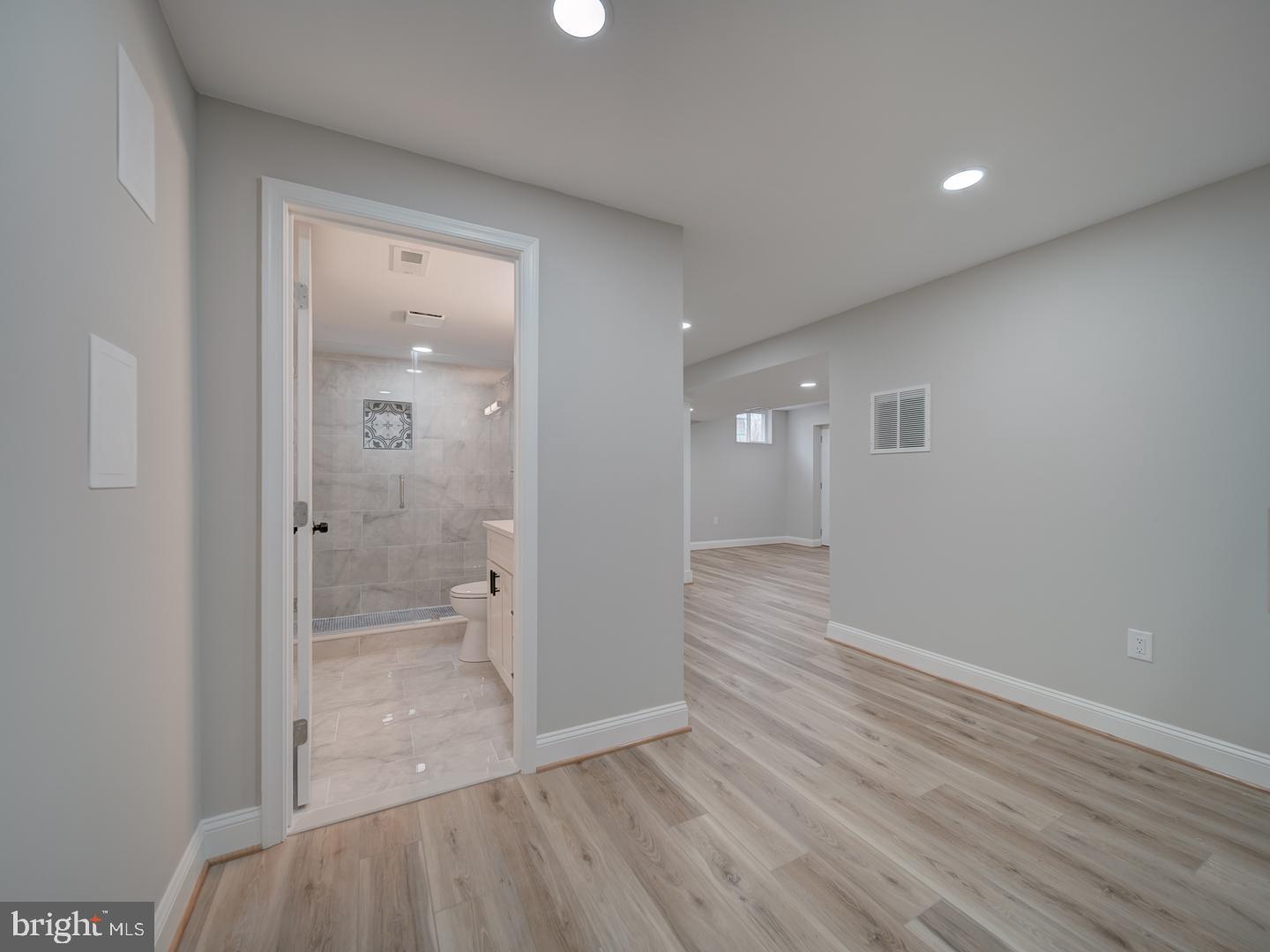 NEW MARKET WEST - Residential