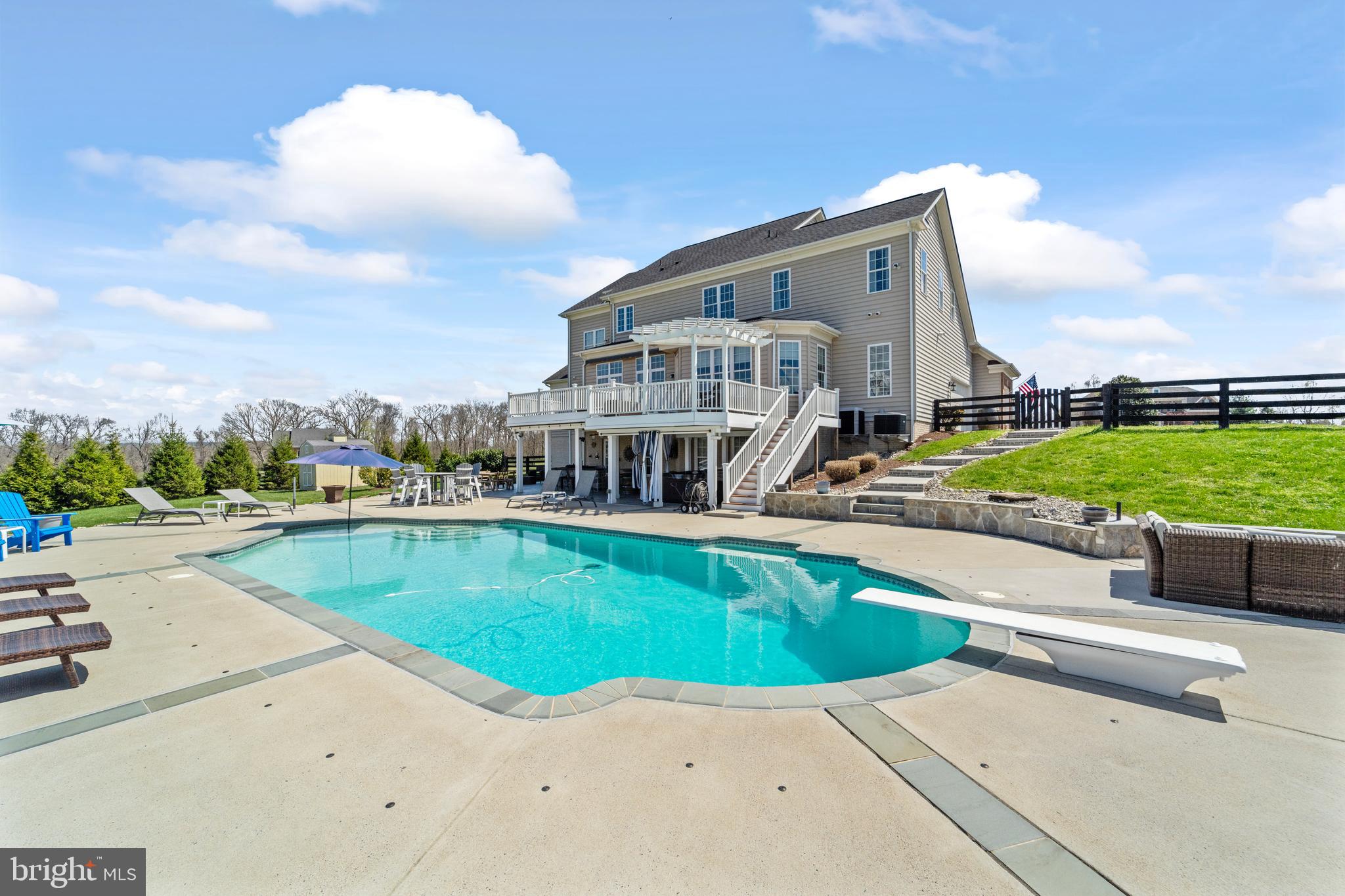 WATERFORD CREEK - Residential