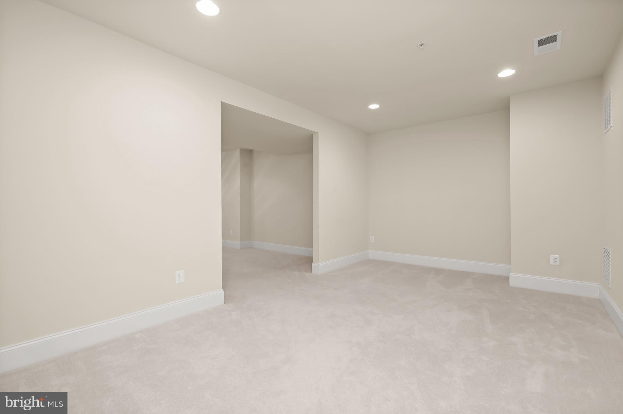 PATUXENT CHASE - Residential