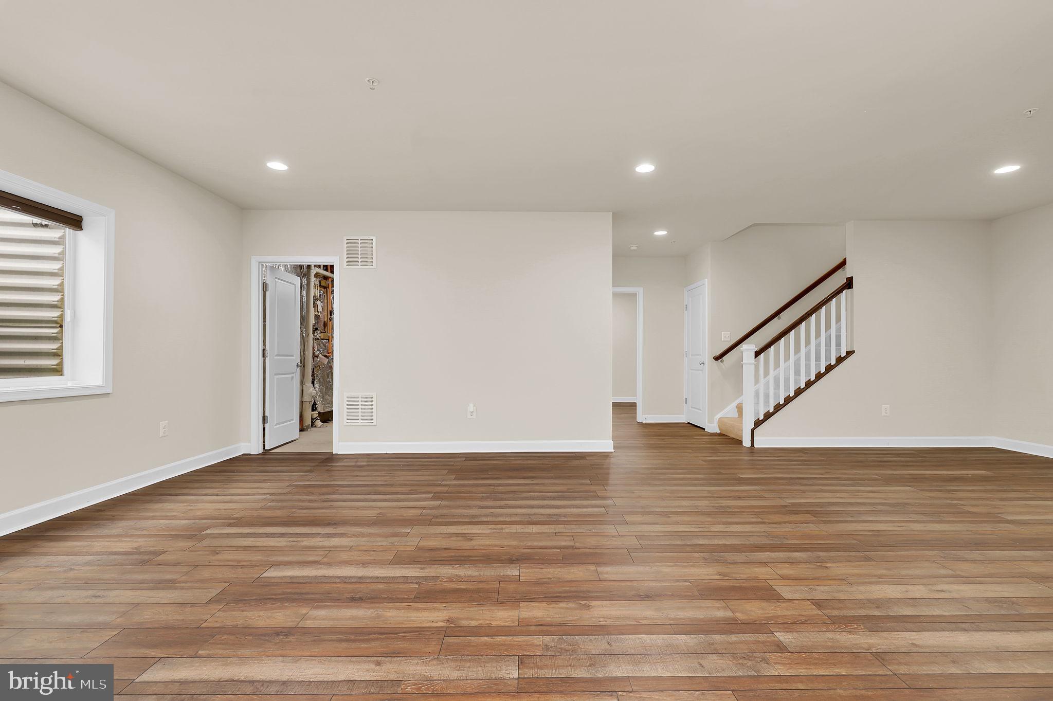 LANDSDALE - Residential