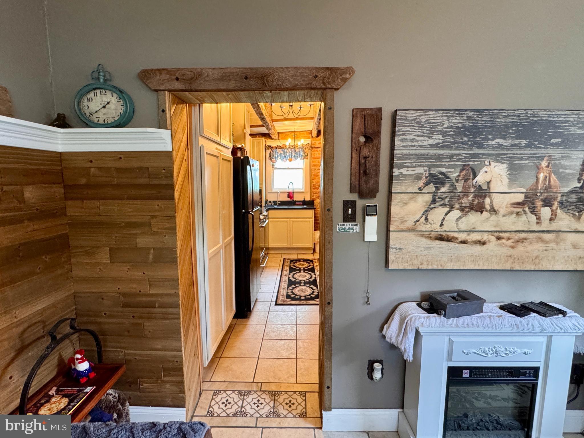 CHARLES TOWN - Residential