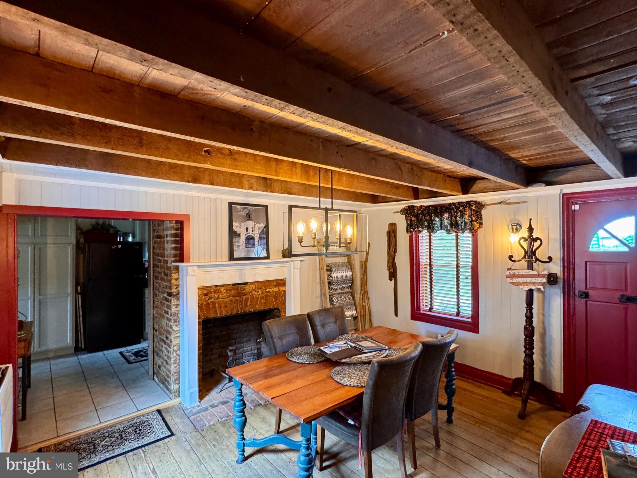 CHARLES TOWN - Residential