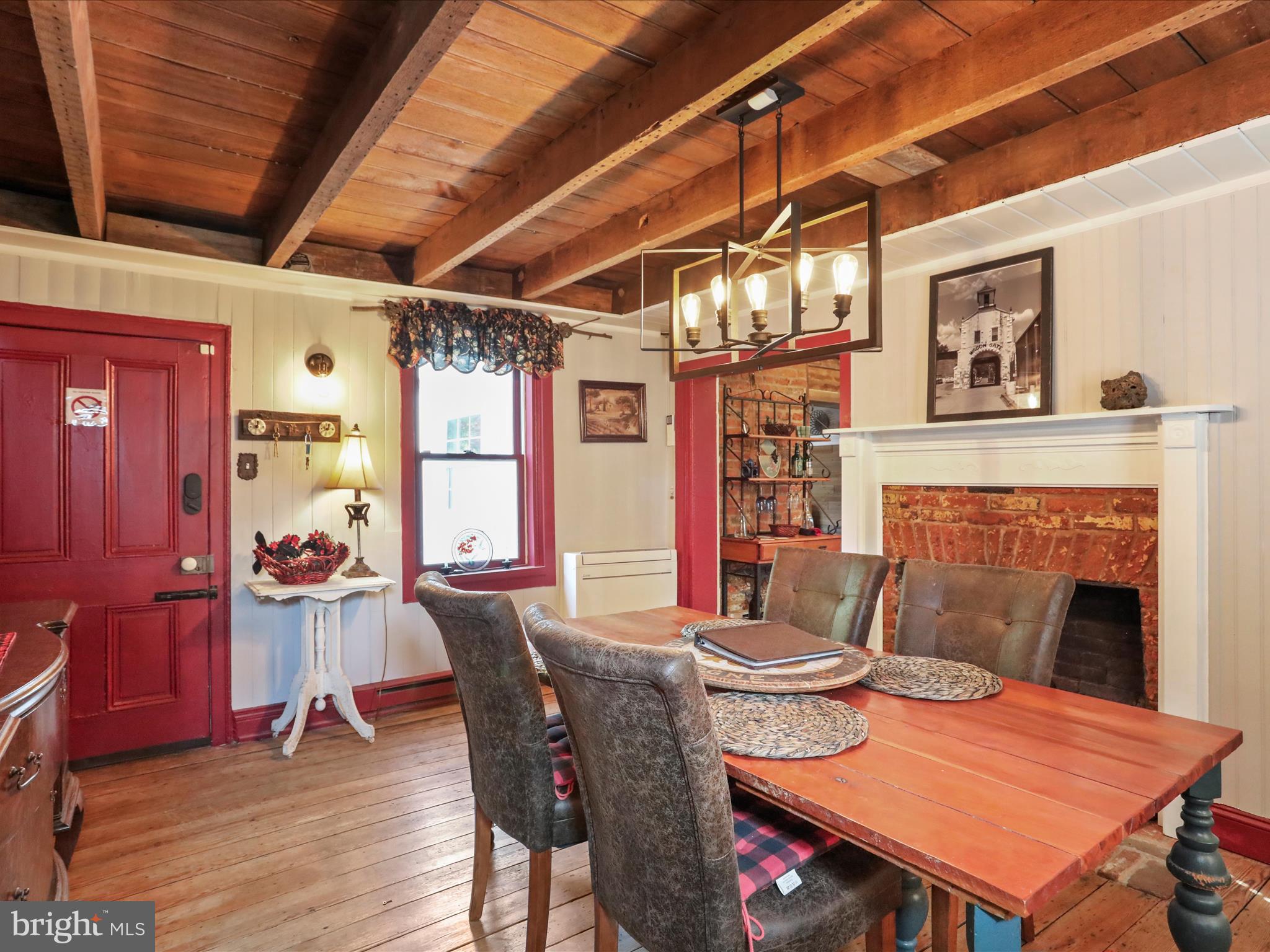 CHARLES TOWN - Residential