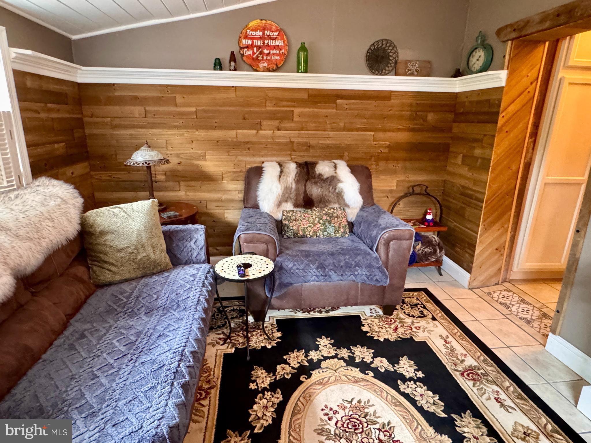 CHARLES TOWN - Residential