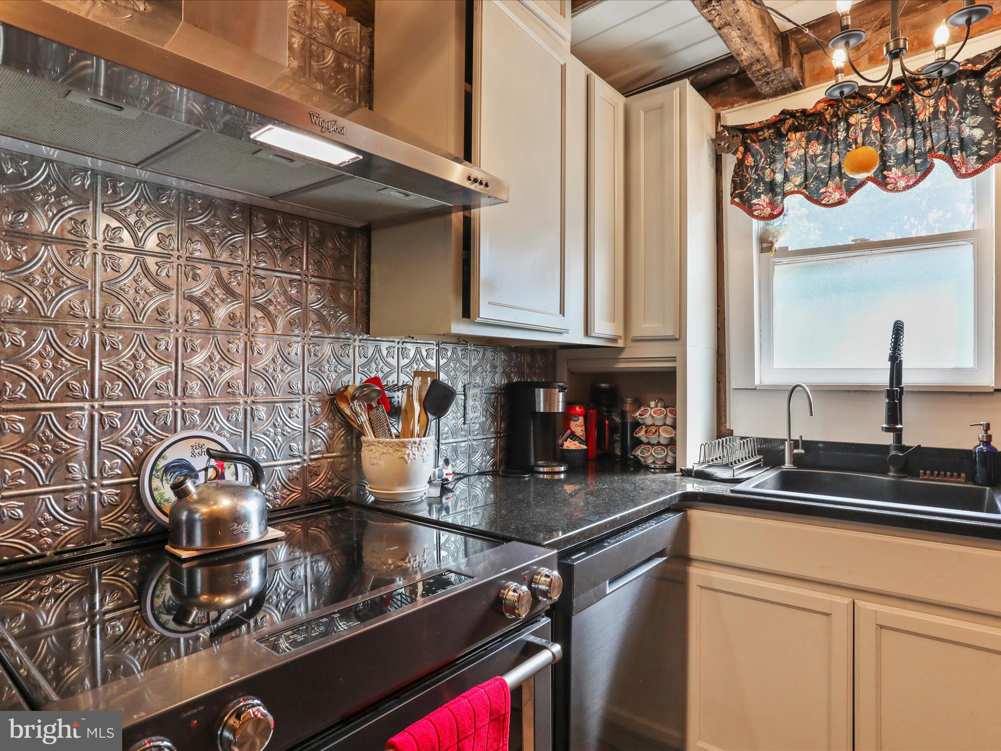 CHARLES TOWN - Residential