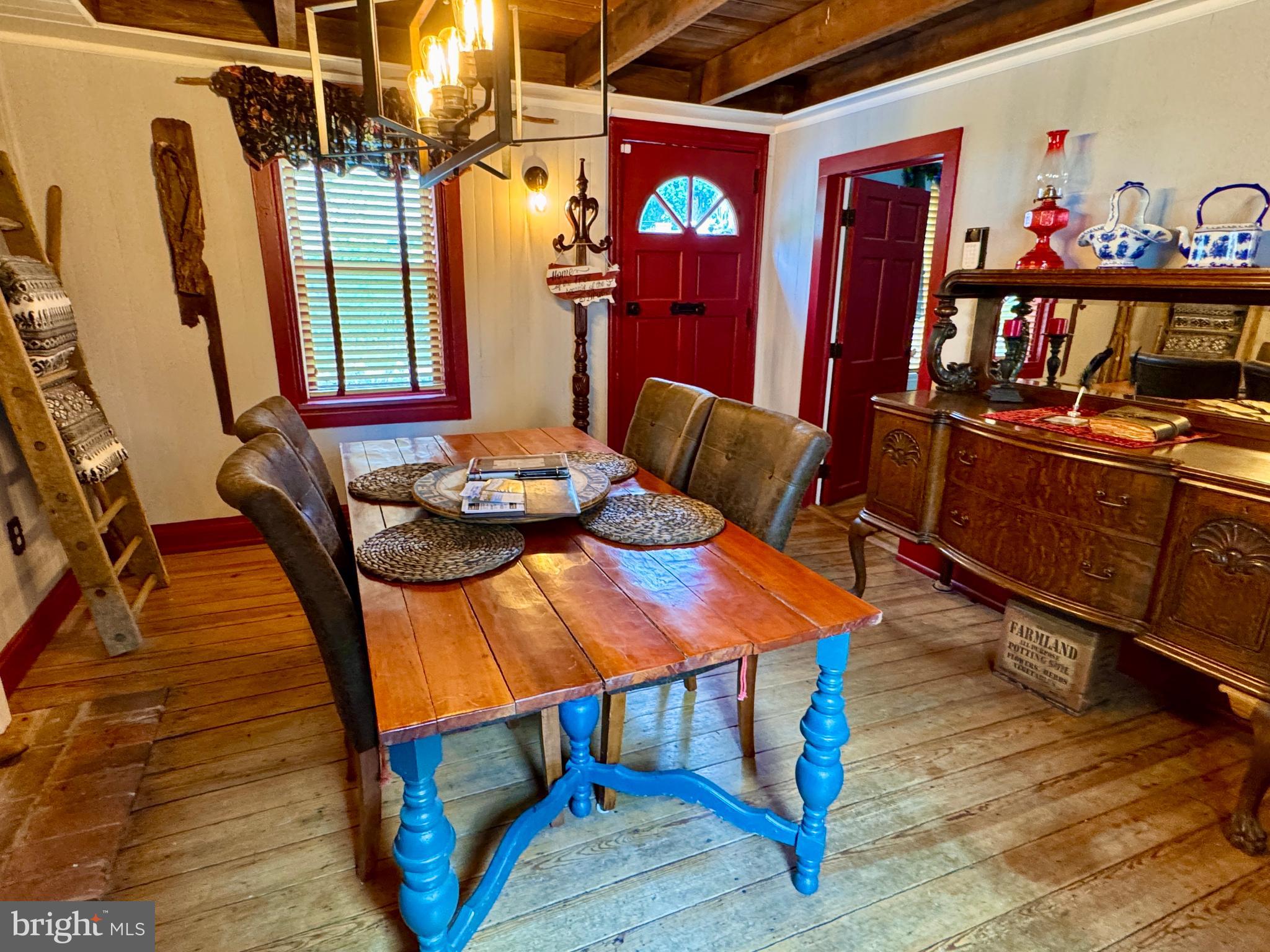 CHARLES TOWN - Residential