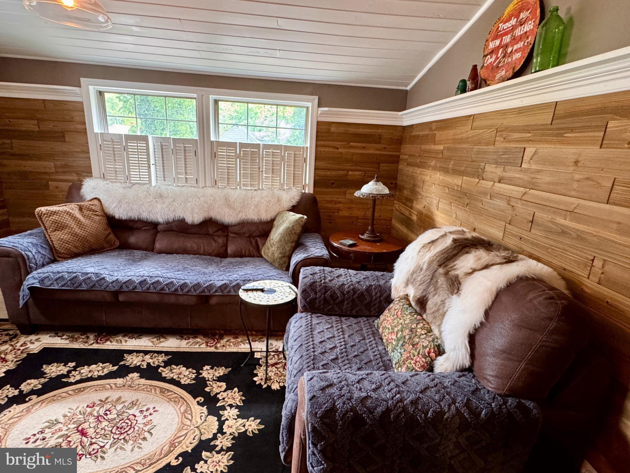 CHARLES TOWN - Residential