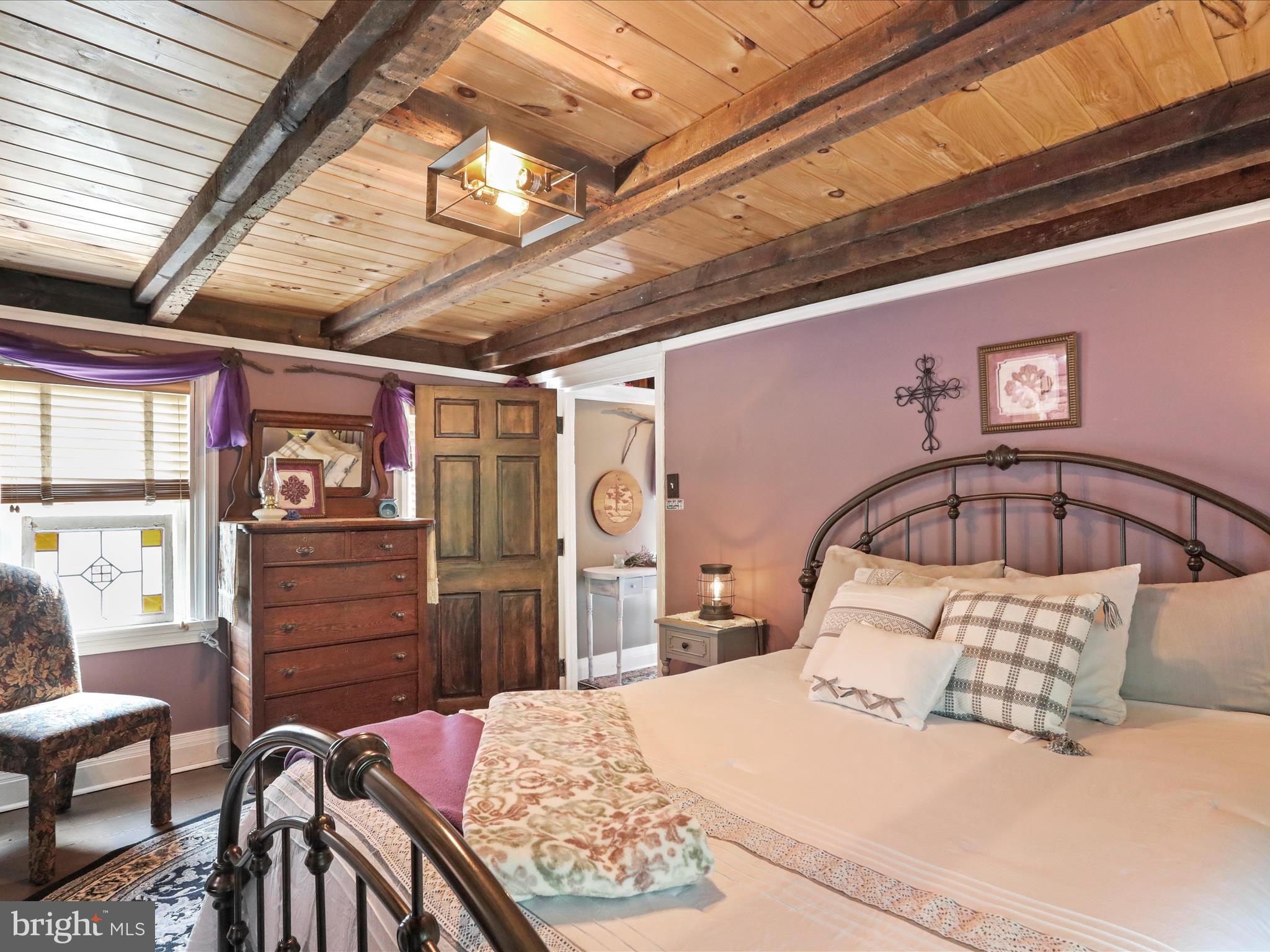 CHARLES TOWN - Residential