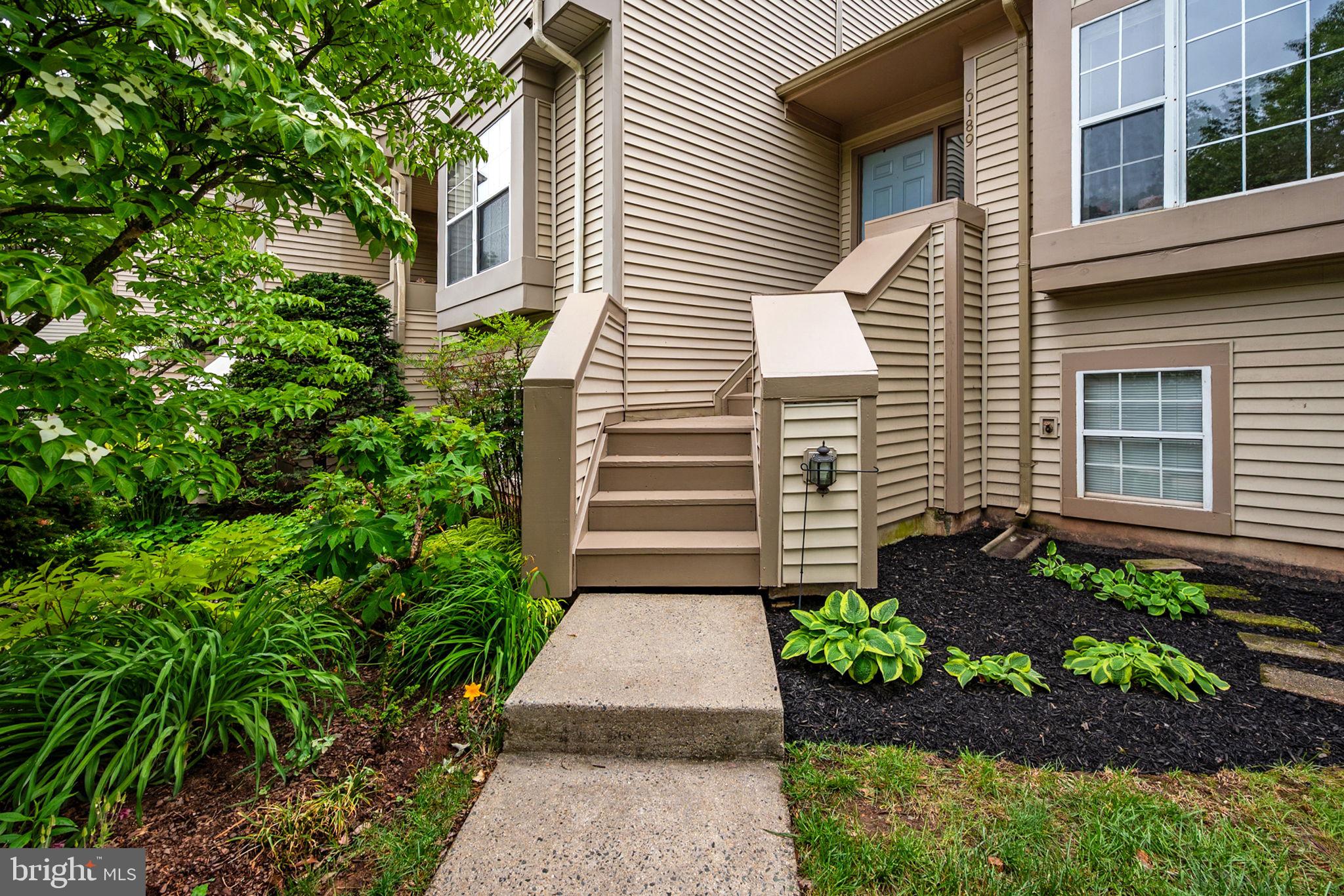 6189 STONEPATH CIRCLE