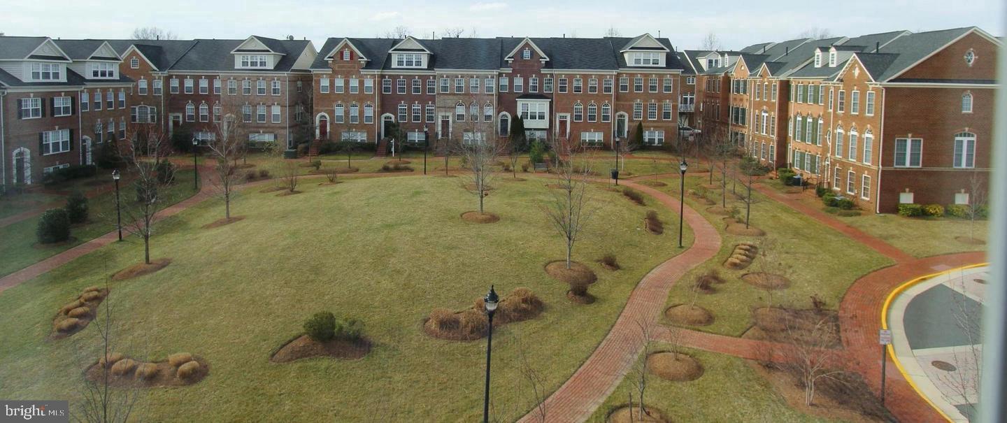 RESERVE AT TYSONS CORNER - Residential Lease